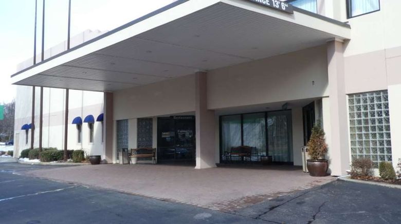 <b>Baymont Inn & Suites Groton/Mystic Exterior</b>. Images powered by <a href="https://iceportal.shijigroup.com/" title="IcePortal" target="_blank">IcePortal</a>.
