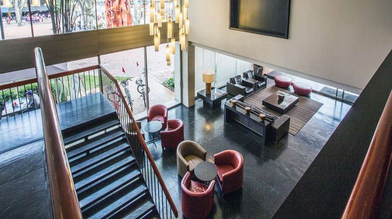 <b>Cite Hotel Lobby</b>. Images powered by <a href="https://iceportal.shijigroup.com/" title="IcePortal" target="_blank">IcePortal</a>.