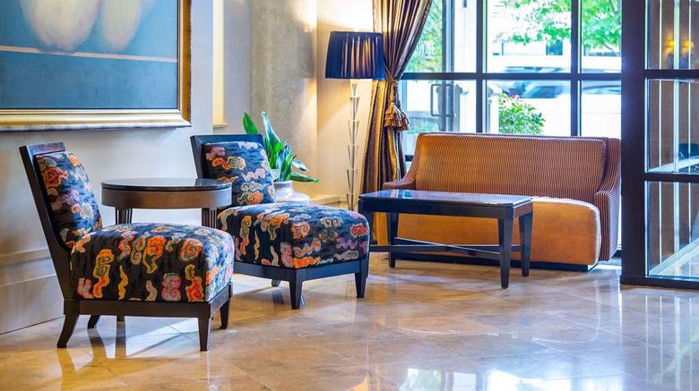 <b>The Paramount Hotel Lobby</b>. Images powered by <a href="https://iceportal.shijigroup.com/" title="IcePortal" target="_blank">IcePortal</a>.