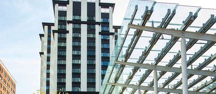 The Paramount Hotel Exterior