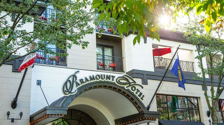 The Paramount Hotel Exterior