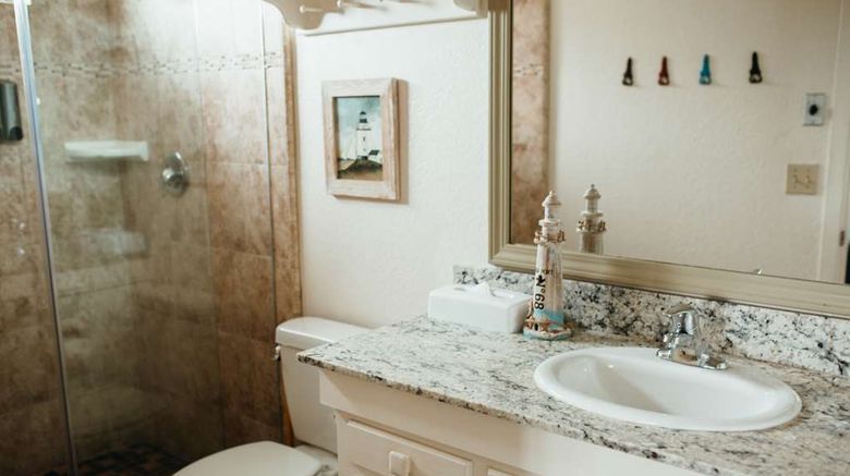 <b>Sea Otter Inn Room</b>. Images powered by <a href="https://iceportal.shijigroup.com/" title="IcePortal" target="_blank">IcePortal</a>.