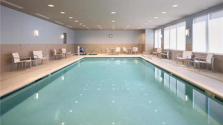 <b>Best Western Premier at Fisher's Landing Pool</b>. Images powered by <a href="https://iceportal.shijigroup.com/" title="IcePortal" target="_blank">IcePortal</a>.