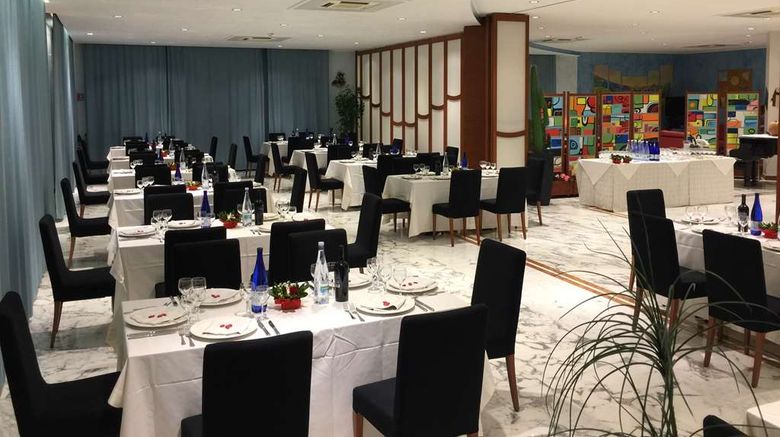 <b>Best Western Hotel Nettuno Restaurant</b>. Images powered by <a href="https://iceportal.shijigroup.com/" title="IcePortal" target="_blank">IcePortal</a>.