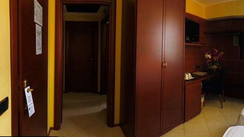 <b>Best Western Hotel Nettuno Room</b>. Images powered by <a href="https://iceportal.shijigroup.com/" title="IcePortal" target="_blank">IcePortal</a>.