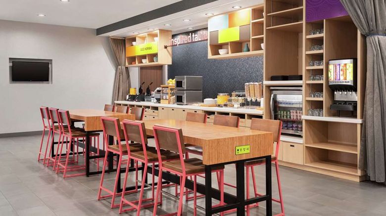<b>Home2 Suites by Hilton Columbia Harbison Restaurant</b>. Images powered by <a href="https://iceportal.shijigroup.com/" title="IcePortal" target="_blank">IcePortal</a>.