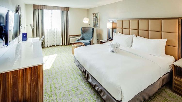 DoubleTree by Hilton Huntington Room