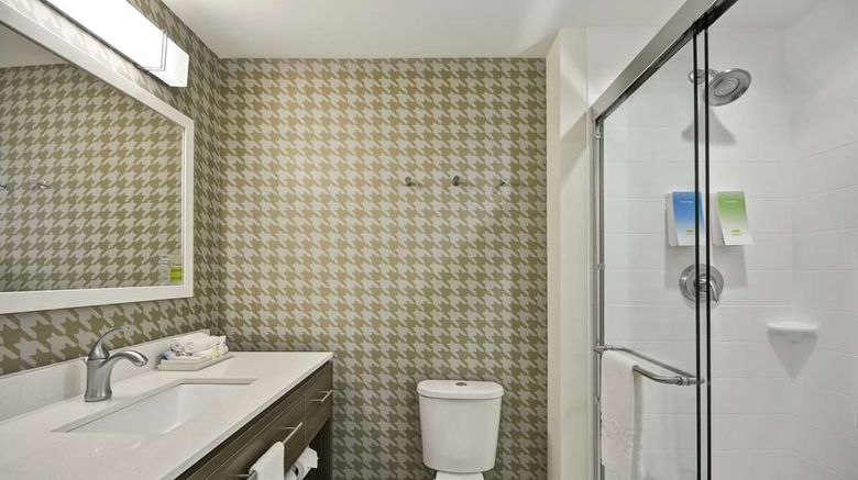 <b>Home2 Suites Plymouth/Minneapolis Room</b>. Images powered by <a href="https://iceportal.shijigroup.com/" title="IcePortal" target="_blank">IcePortal</a>.