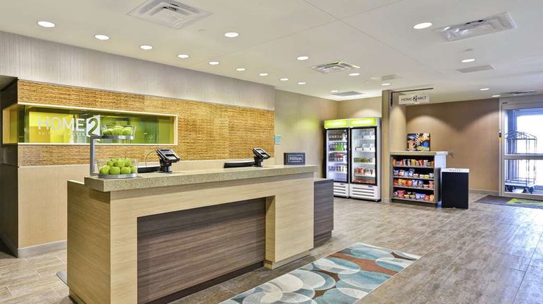 <b>Home2 Suites Plymouth/Minneapolis Lobby</b>. Images powered by <a href="https://iceportal.shijigroup.com/" title="IcePortal" target="_blank">IcePortal</a>.