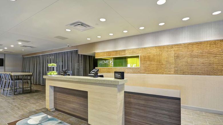 <b>Home2 Suites Plymouth/Minneapolis Lobby</b>. Images powered by <a href="https://iceportal.shijigroup.com/" title="IcePortal" target="_blank">IcePortal</a>.