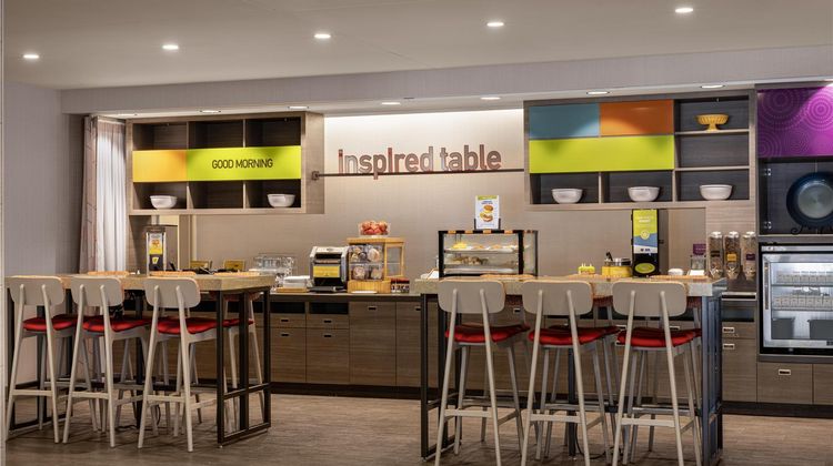 Home2 Suites Plymouth/Minneapolis Restaurant