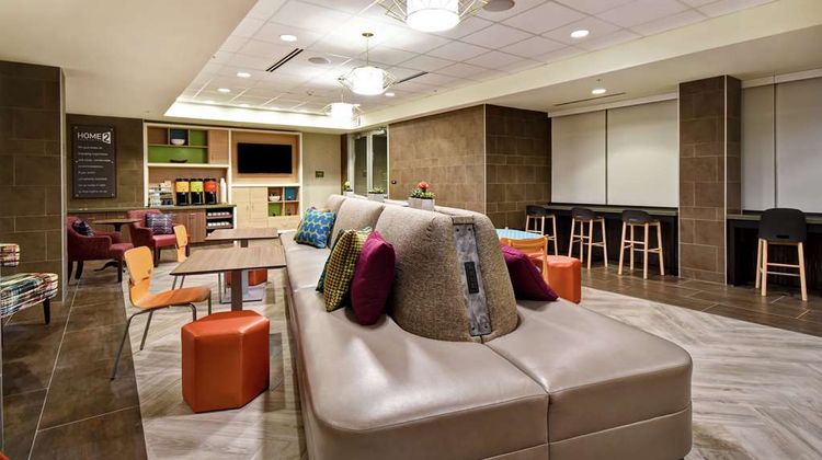 Home2 Suites by Hilton Gilbert Lobby
