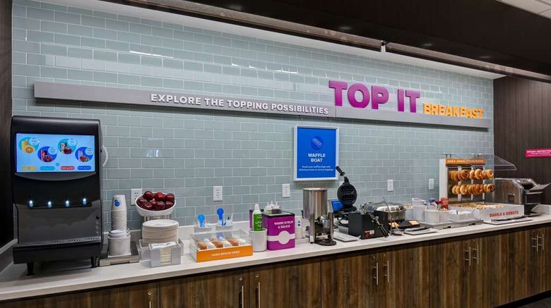 <b>Tru by Hilton Syracuse North Airport Restaurant</b>. Images powered by <a href="https://iceportal.shijigroup.com/" title="IcePortal" target="_blank">IcePortal</a>.