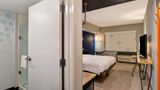 Tru by Hilton Syracuse North Airport Room