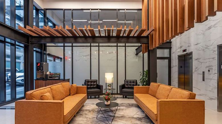 <b>Best Western Plus Soho Hotel Lobby</b>. Images powered by <a href="https://iceportal.shijigroup.com/" title="IcePortal" target="_blank">IcePortal</a>.