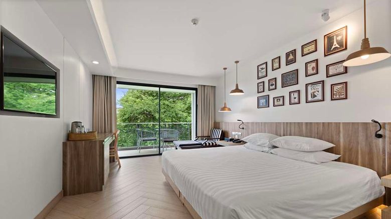 <b>Golden Tulip Pattaya Beach Resort Room</b>. Images powered by <a href="https://iceportal.shijigroup.com/" title="IcePortal" target="_blank">IcePortal</a>.
