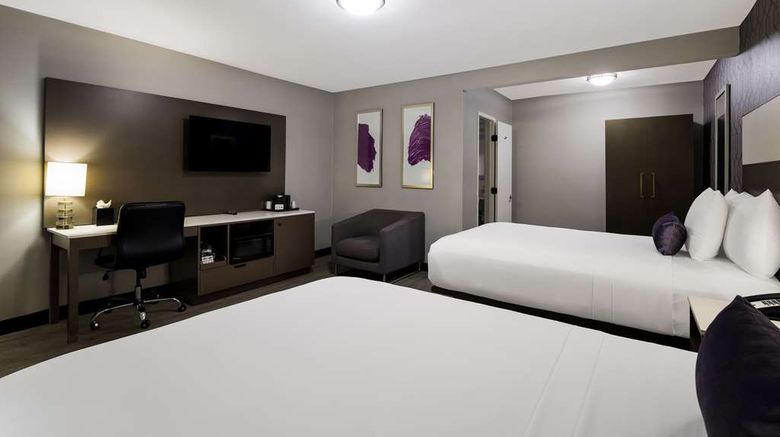 <b>Sunset West Hotel, SureStay Coll By BW Room</b>. Images powered by <a href="https://iceportal.shijigroup.com/" title="IcePortal" target="_blank">IcePortal</a>.