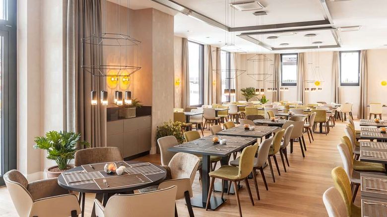 <b>NH Essen Restaurant</b>. Images powered by <a href="https://iceportal.shijigroup.com/" title="IcePortal" target="_blank">IcePortal</a>.