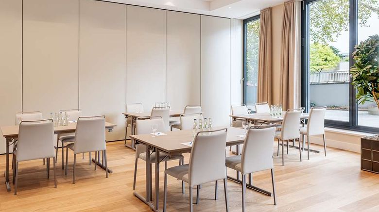 <b>NH Essen Meeting</b>. Images powered by <a href="https://iceportal.shijigroup.com/" title="IcePortal" target="_blank">IcePortal</a>.
