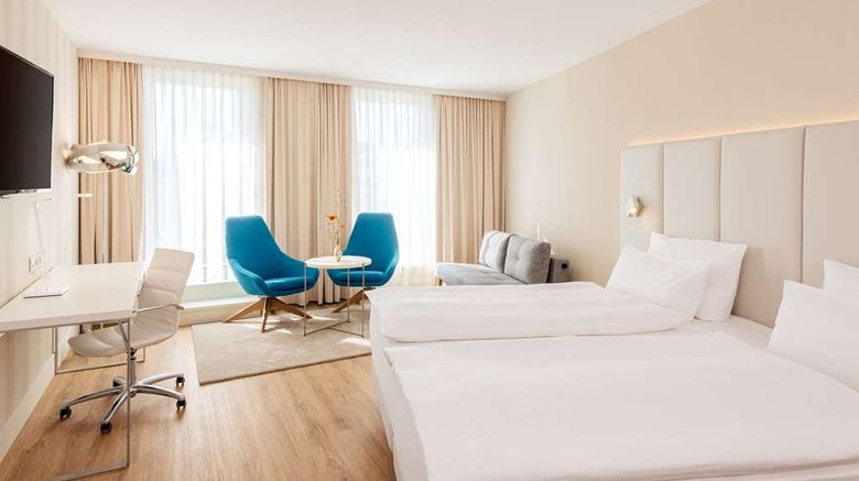 <b>NH Essen Room</b>. Images powered by <a href="https://iceportal.shijigroup.com/" title="IcePortal" target="_blank">IcePortal</a>.
