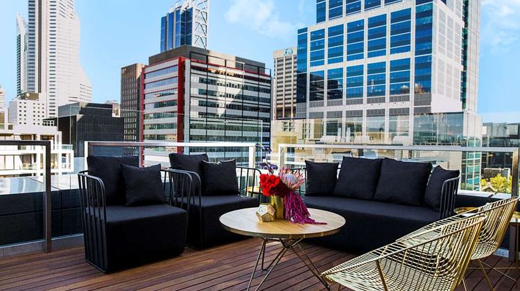 The Melbourne Hotel Exterior