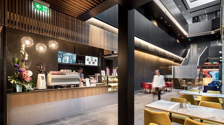 <b>The Melbourne Hotel Restaurant</b>. Images powered by <a href="https://iceportal.shijigroup.com/" title="IcePortal" target="_blank">IcePortal</a>.