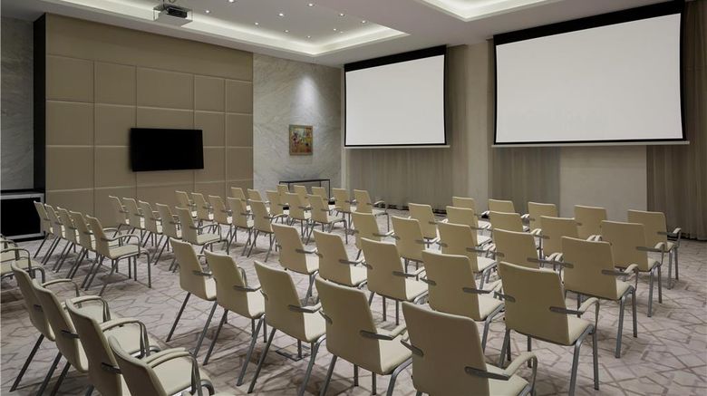 <b>Hyatt Place Riyadh Al Sulaimania Meeting</b>. Images powered by <a href="https://iceportal.shijigroup.com/" title="IcePortal" target="_blank">IcePortal</a>.