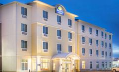 Days Inn & Suites by Wyndham Kearney
