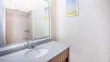 <b>Days Inn & Suites by Wyndham Kearney Room</b>. Images powered by <a href="https://iceportal.shijigroup.com/" title="IcePortal" target="_blank">IcePortal</a>.