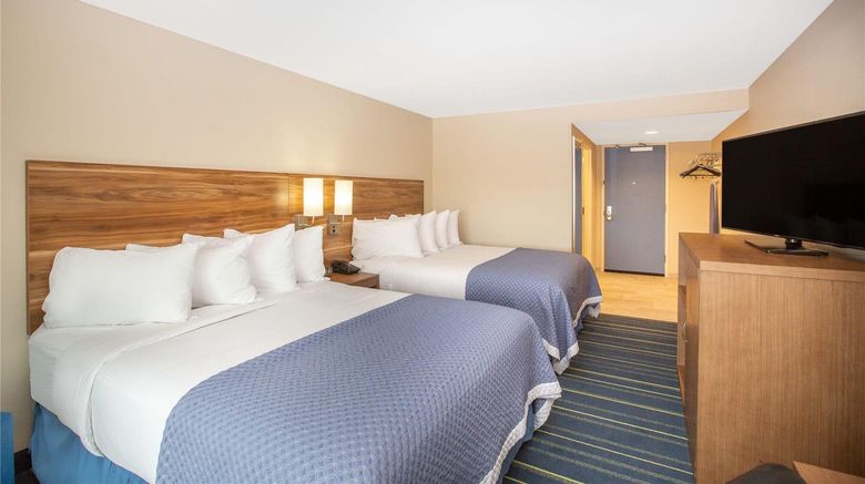 <b>Days Inn & Suites by Wyndham Kearney Room</b>. Images powered by <a href="https://iceportal.shijigroup.com/" title="IcePortal" target="_blank">IcePortal</a>.