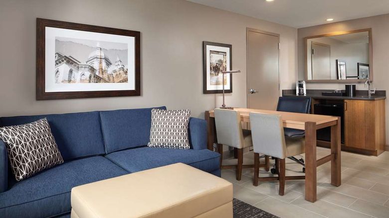 <b>Embassy Suites South Bend at Notre Dame Room</b>. Images powered by <a href="https://iceportal.shijigroup.com/" title="IcePortal" target="_blank">IcePortal</a>.
