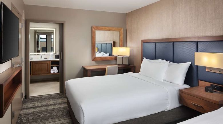 <b>Embassy Suites South Bend at Notre Dame Room</b>. Images powered by <a href="https://iceportal.shijigroup.com/" title="IcePortal" target="_blank">IcePortal</a>.