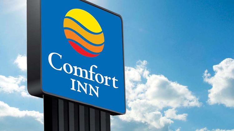 Comfort Inn & Suites Fultondale Exterior