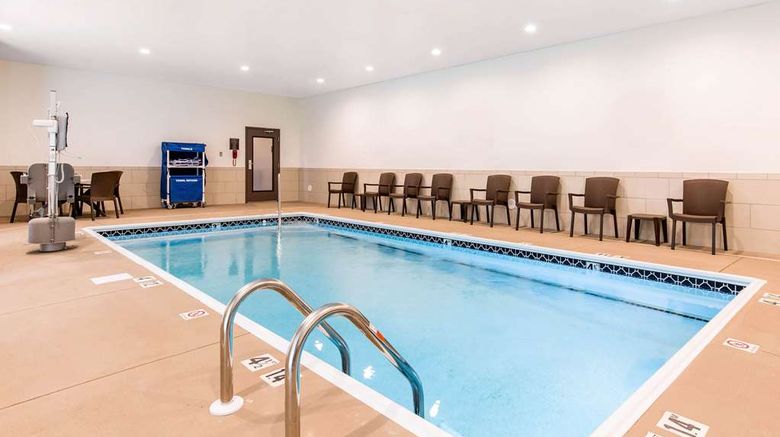 <b>Sleep Inn & Suites, South Jacksonville Pool</b>. Images powered by <a href="https://iceportal.shijigroup.com/" title="IcePortal" target="_blank">IcePortal</a>.