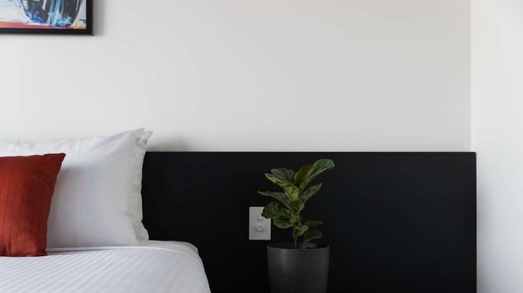 Rydges Pit Lane Hotel Room