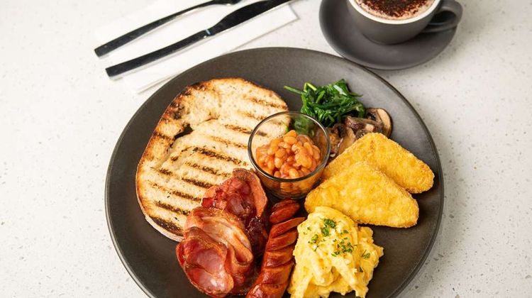 Rydges Pit Lane Hotel Restaurant