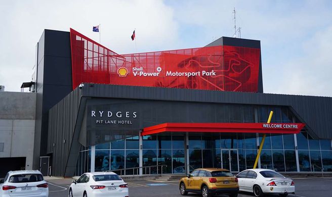 Rydges Pit Lane Hotel Exterior