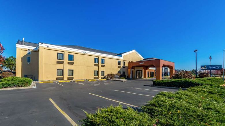 <b>Quality Inn & Suites Indianapolis South Exterior</b>. Images powered by <a href="https://iceportal.shijigroup.com/" title="IcePortal" target="_blank">IcePortal</a>.