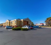 Quality Inn & Suites Indianapolis South Exterior