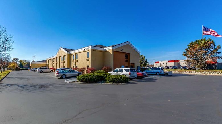 <b>Quality Inn & Suites Indianapolis South Exterior</b>. Images powered by <a href="https://iceportal.shijigroup.com/" title="IcePortal" target="_blank">IcePortal</a>.