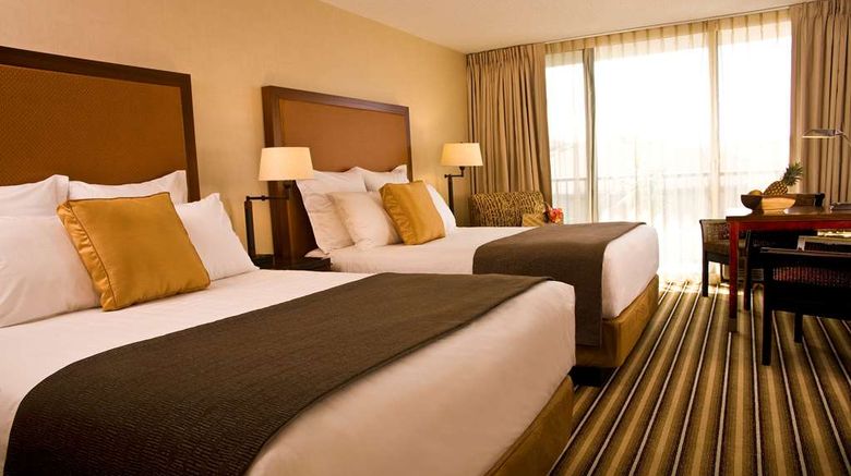 <b>Maui Coast Hotel Room</b>. Images powered by <a href="https://iceportal.shijigroup.com/" title="IcePortal" target="_blank">IcePortal</a>.