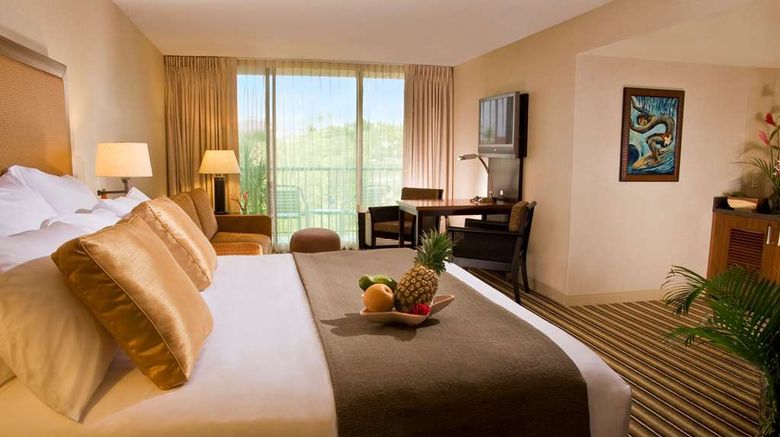 <b>Maui Coast Hotel Suite</b>. Images powered by <a href="https://iceportal.shijigroup.com/" title="IcePortal" target="_blank">IcePortal</a>.