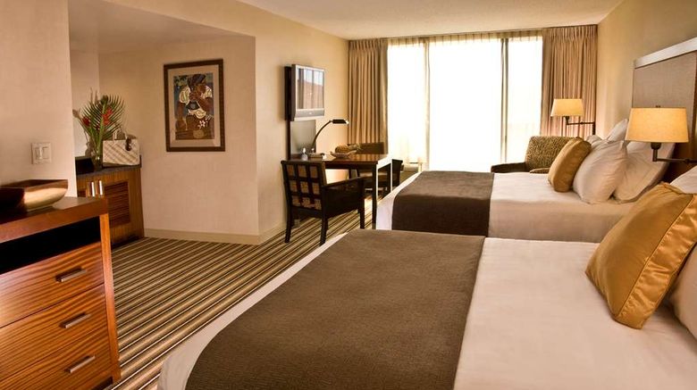 <b>Maui Coast Hotel Suite</b>. Images powered by <a href="https://iceportal.shijigroup.com/" title="IcePortal" target="_blank">IcePortal</a>.