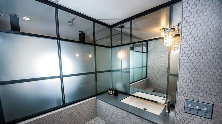 <b>FOUND:RE Phoenix Room</b>. Images powered by <a href="https://iceportal.shijigroup.com/" title="IcePortal" target="_blank">IcePortal</a>.