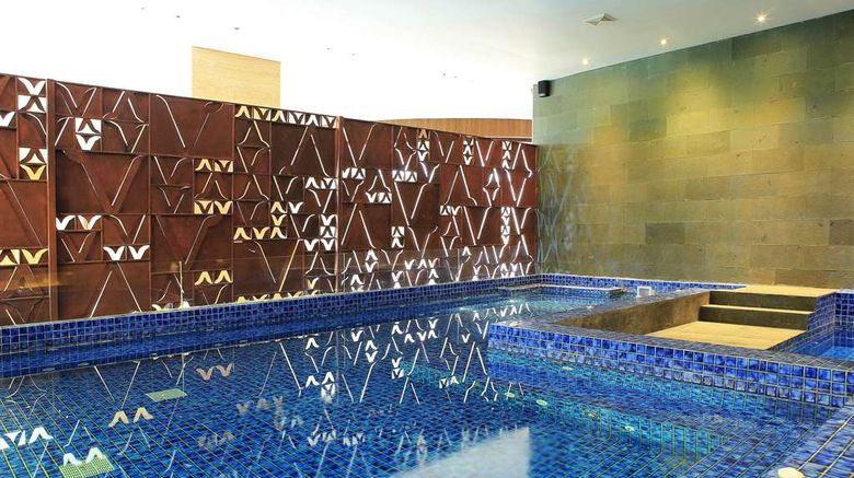 <b>De Vins Sky Hotel Seminyak Pool</b>. Images powered by <a href="https://iceportal.shijigroup.com/" title="IcePortal" target="_blank">IcePortal</a>.