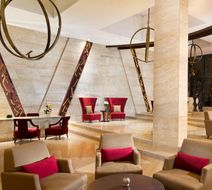 De Vins Sky Hotel Seminyak Lobby