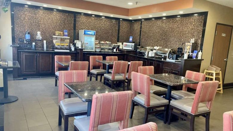 <b>Best Western Emporia Inn Restaurant</b>. Images powered by <a href="https://iceportal.shijigroup.com/" title="IcePortal" target="_blank">IcePortal</a>.