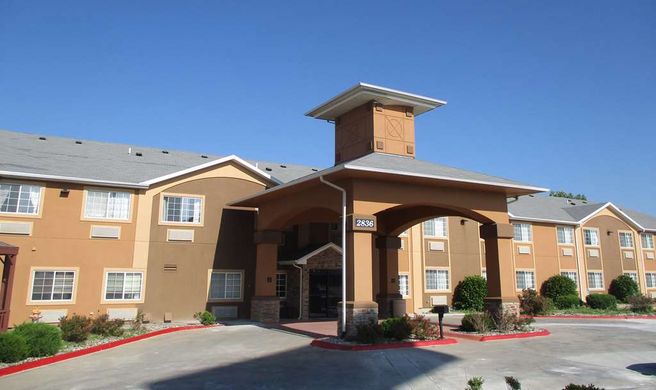 Best Western Emporia Inn Exterior
