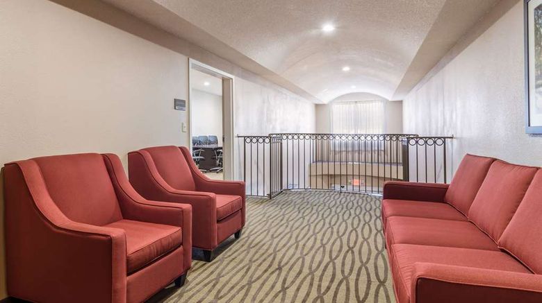 <b>Comfort Suites Eufaula Meeting</b>. Images powered by <a href="https://iceportal.shijigroup.com/" title="IcePortal" target="_blank">IcePortal</a>.