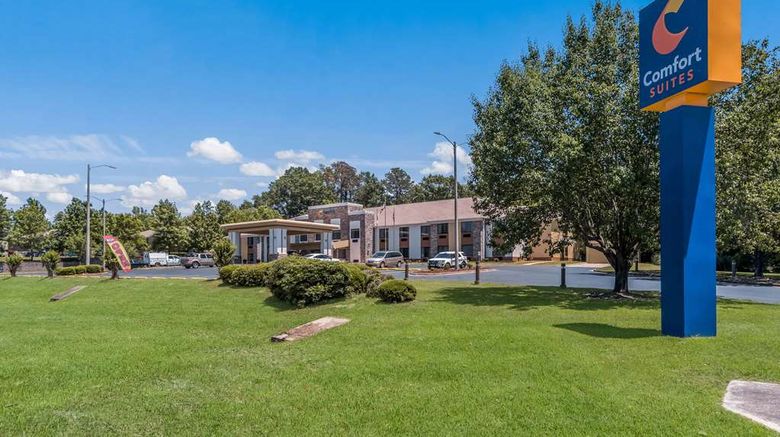 <b>Comfort Suites Eufaula Exterior</b>. Images powered by <a href="https://iceportal.shijigroup.com/" title="IcePortal" target="_blank">IcePortal</a>.